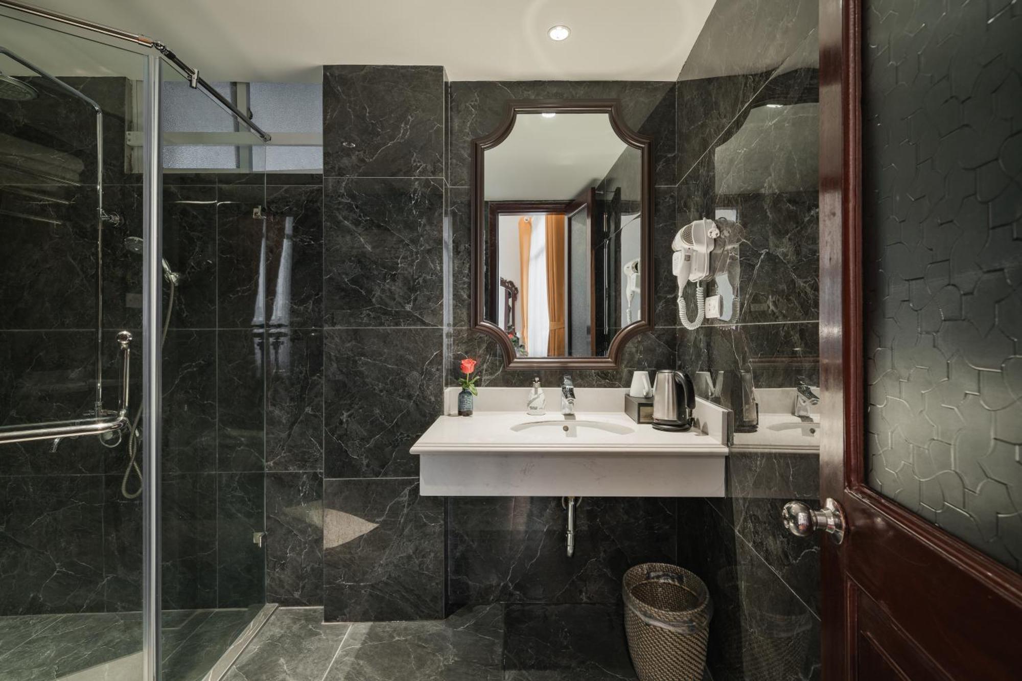 Hanoi Little Town Hotel מראה חיצוני תמונה
