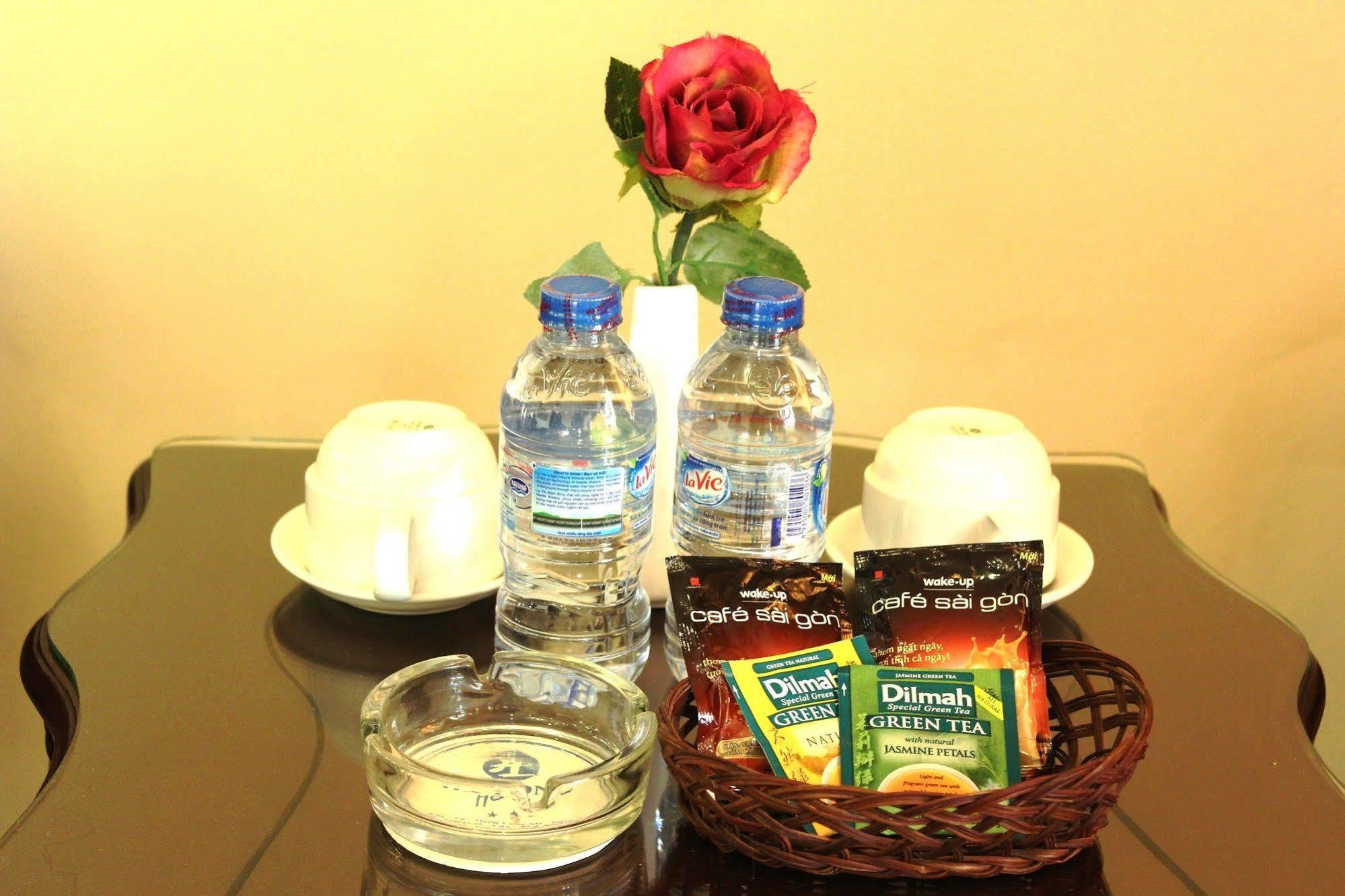 Hanoi Little Town Hotel מראה חיצוני תמונה